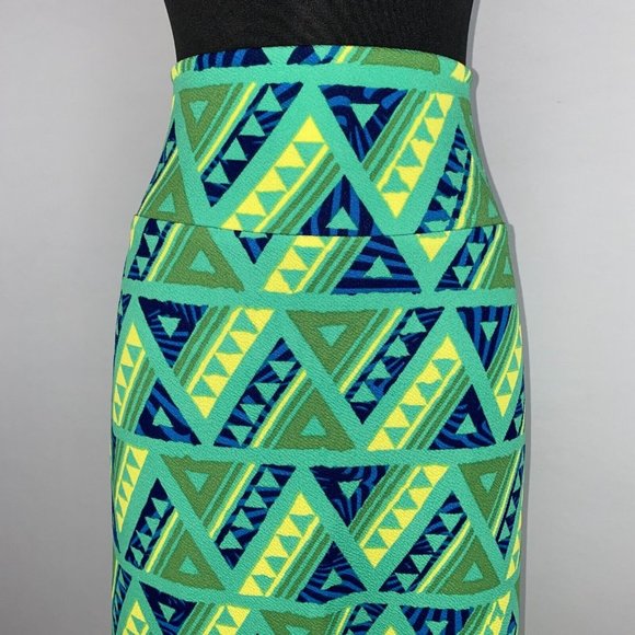 LuLaRoe Cassie L Green Yellow Blue Geometric Pattern Pencil Skirt NWT - Picture 3 of 13